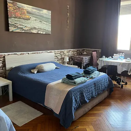 Oda ve Kahvaltı Piazza Della Vittoria Cenova