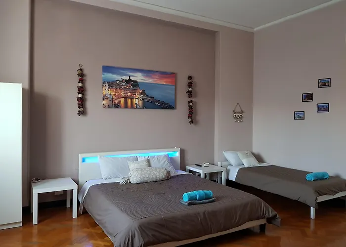 Piazza Della Vittoria 3*