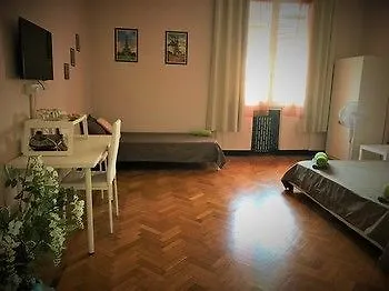 Piazza Della Vittoria Bed & Breakfast Genua