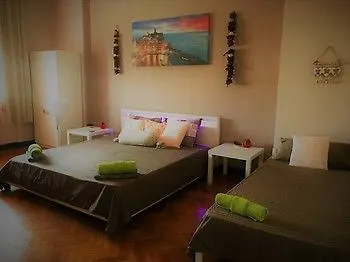 Piazza Della Vittoria Bed & Breakfast Genua